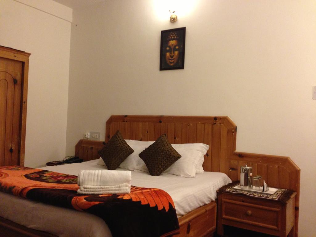 Akash Hills Hotel Manali  Exterior photo